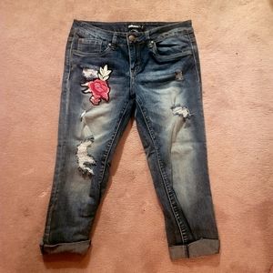 Final Price- Dollhouse Charley Midrise Ripped Denim with a Rose